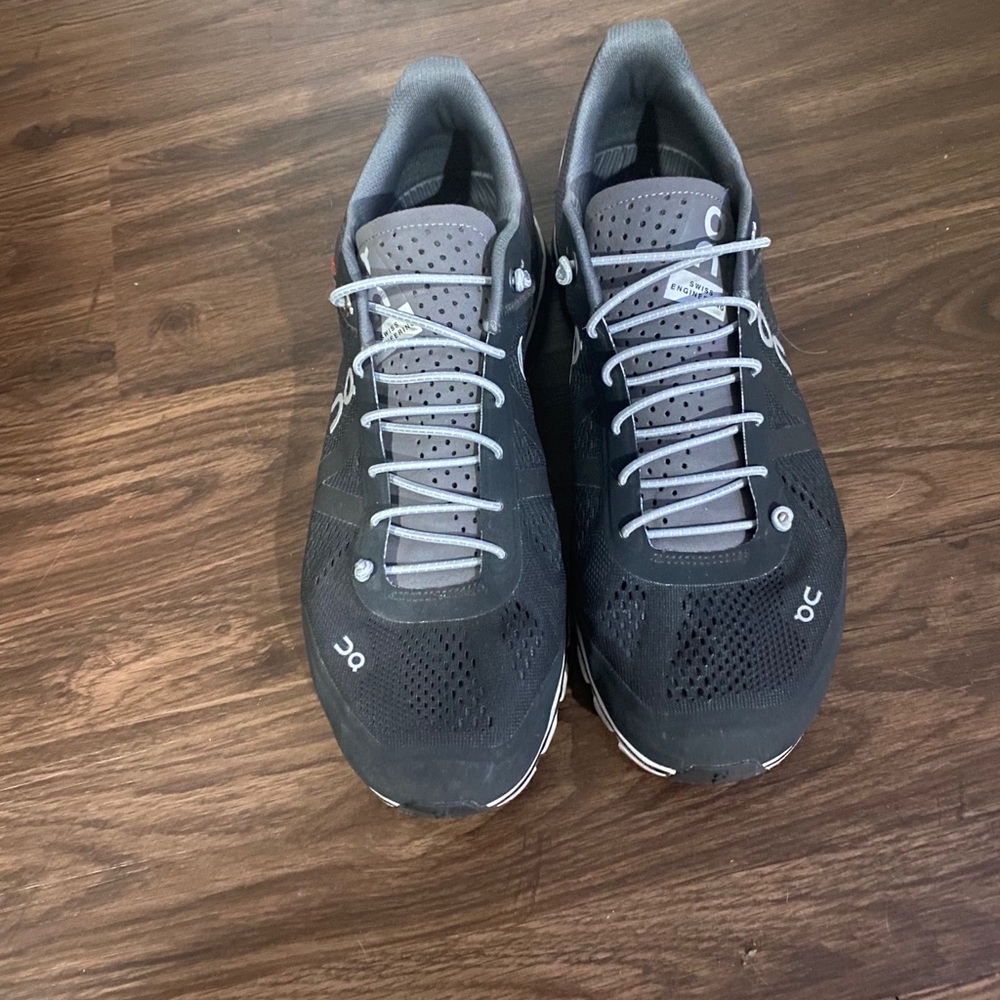 Men’s On Running shoes